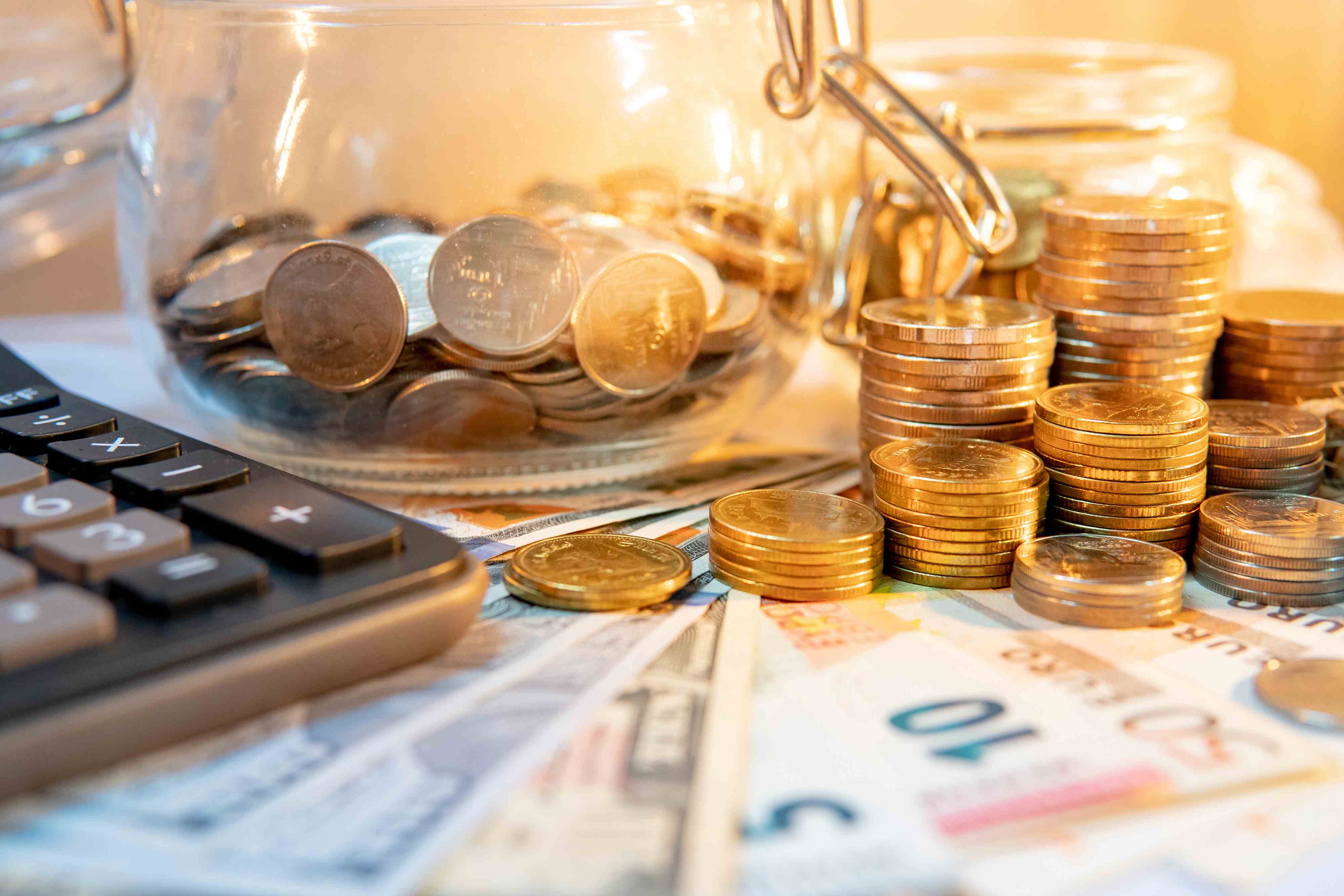 How to Set an Insurance Budget and Compare Cost-Effectiveness Across Policies?