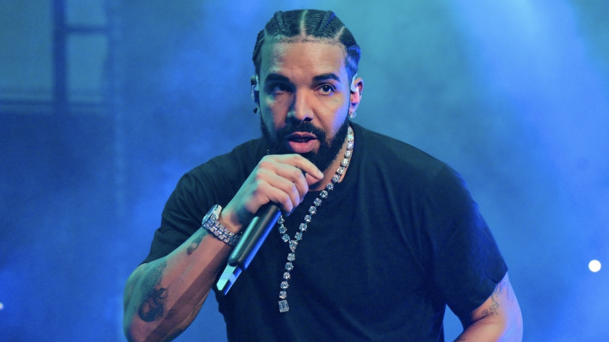 Spotify Sued Over “Billions” of Fraudulent Drake Streams